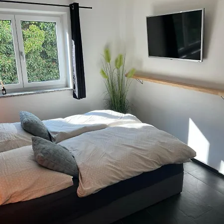 Schoene Designer-Wohnung Im Mangfalltal Bruckmuhl Exterior photo